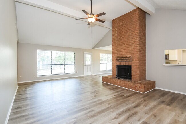 Building Photo - 7049 Ivy Pointe Row