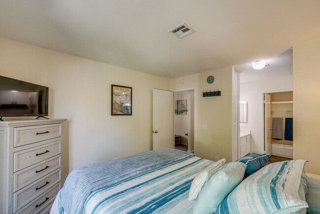 Foto del edificio - 10710 Dabney Dr