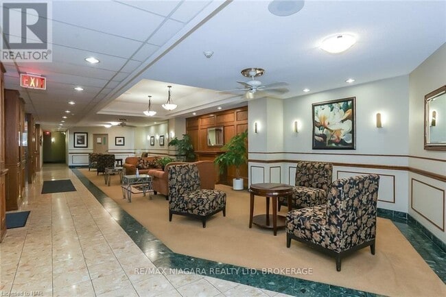 Building Photo - 7 Gale Crescent