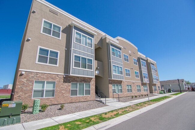 Photo - Up to one month free! 1-Bedroom Condos at ...