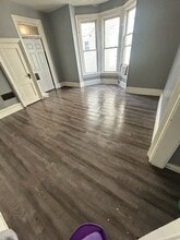 Building Photo - 427 W Marion St