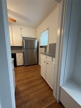 Building Photo - 1702 Dunlavy St