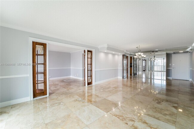 Foto del edificio - 6039 Collins Ave