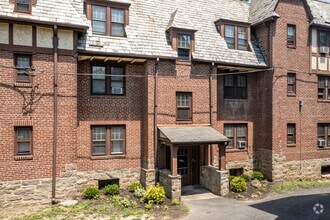 Photo - 85 S Lansdowne Ave Apartment