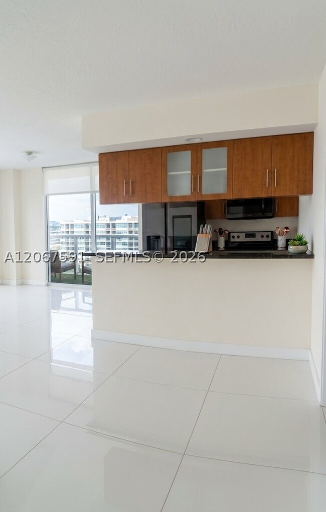 Foto del edificio - 601 NE 23rd St