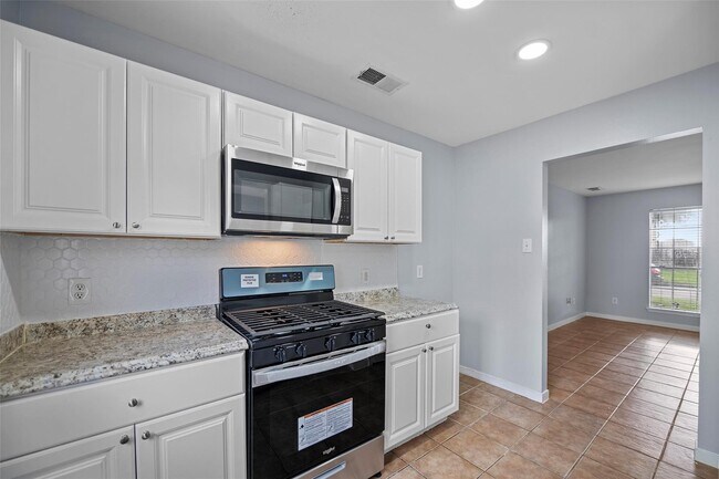 Foto del edificio - 12714 Verdant Brook Dr