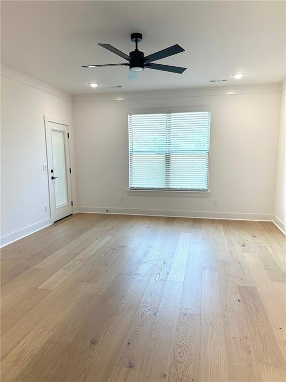Foto del edificio - 5860 Lavender Ave