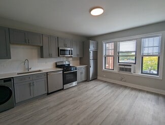 Building Photo - 372 Hazel Ave