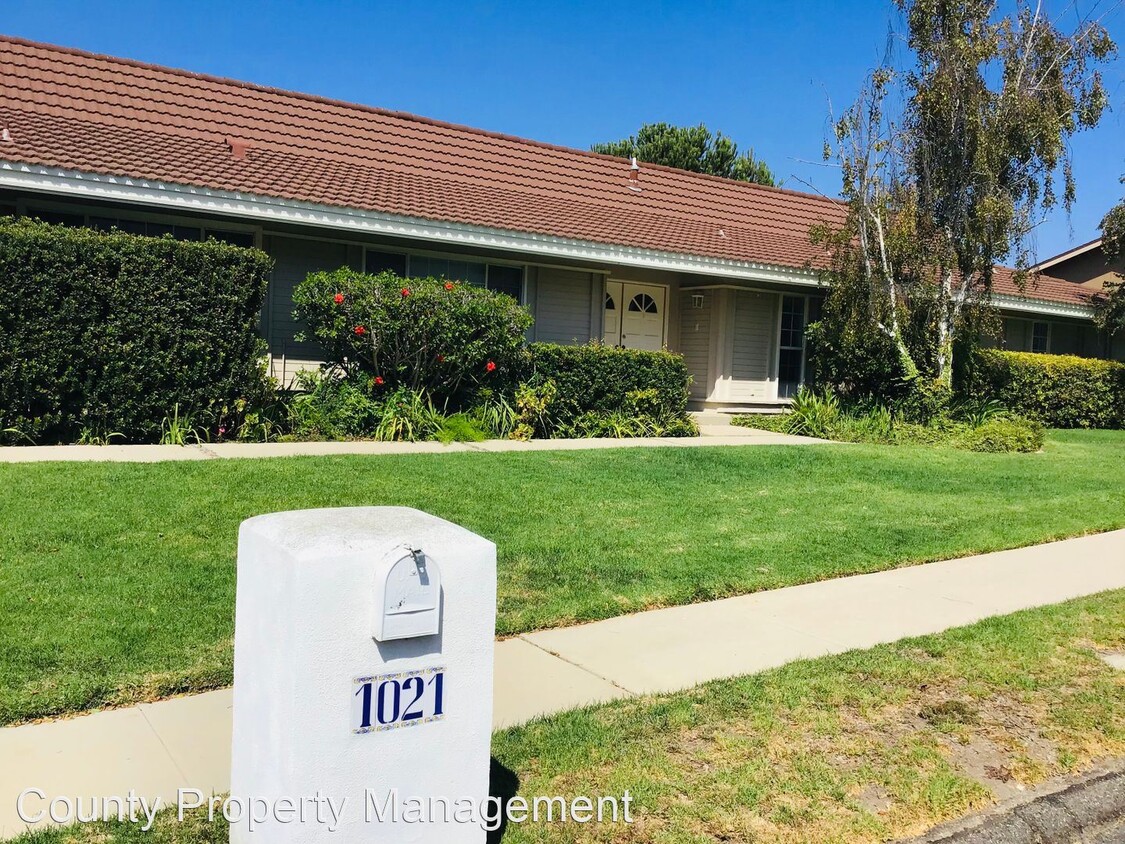 Primary Photo - 4 br, 2 bath House - 1021 Trueno Avenue