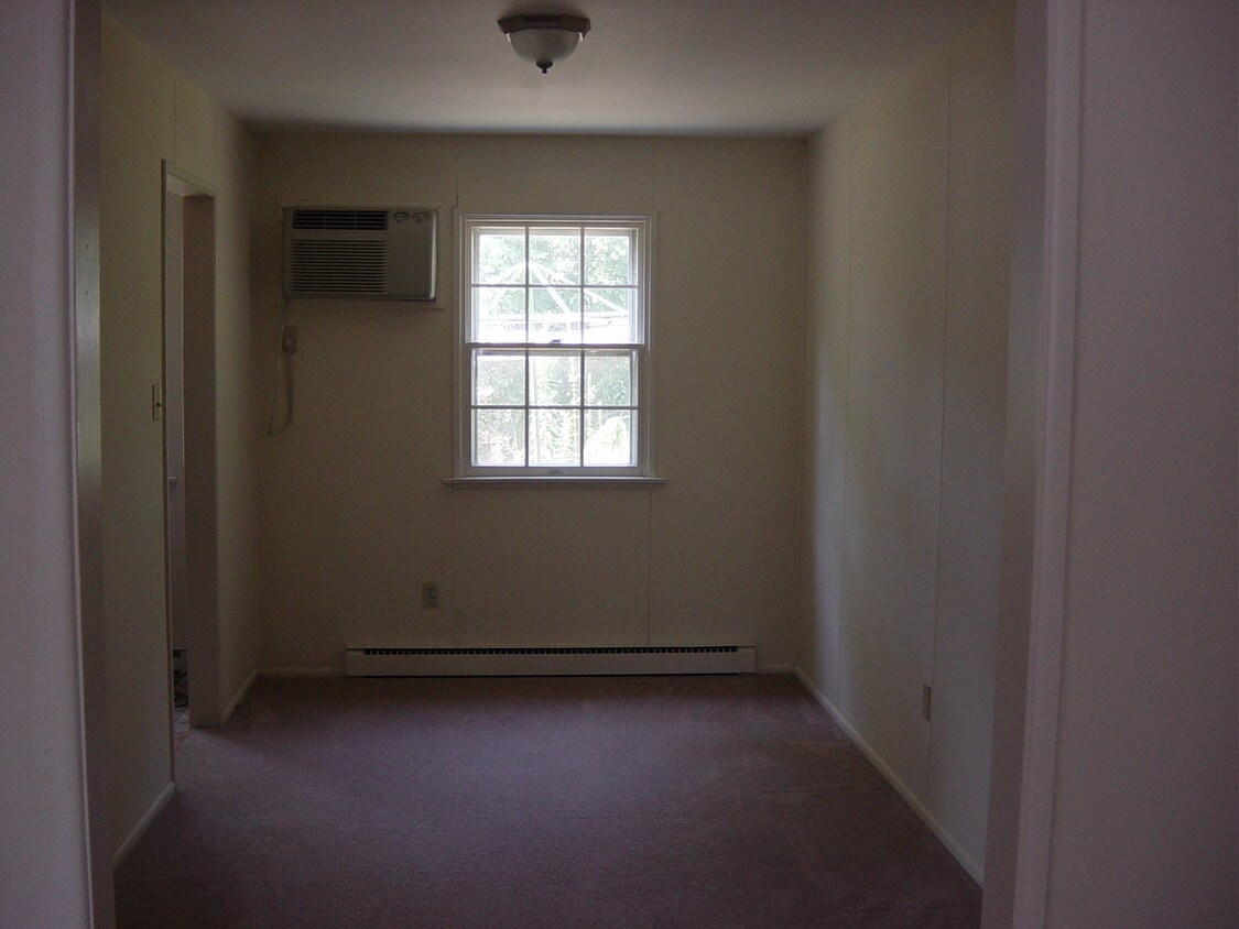 diningroom - 1735 4 Mile Dr