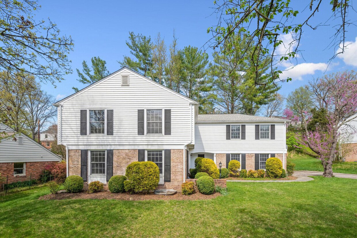 Foto principal - 11045 Powder Horn Dr