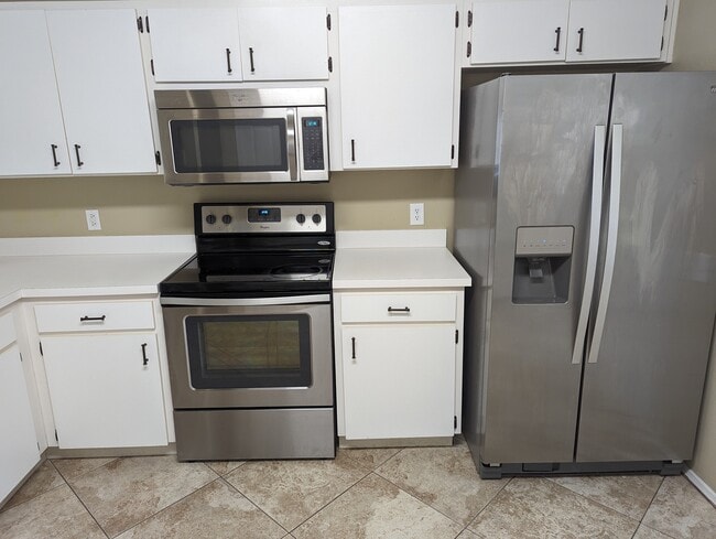 Building Photo - 12424 Berkeley Square Dr