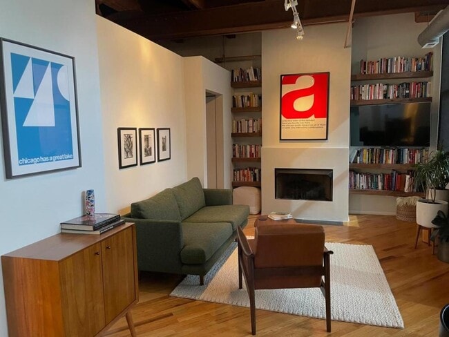 Photo - 226 N Clinton St Apartment