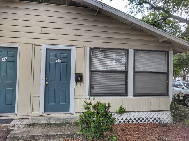 Foto del edificio - 98 W Esther