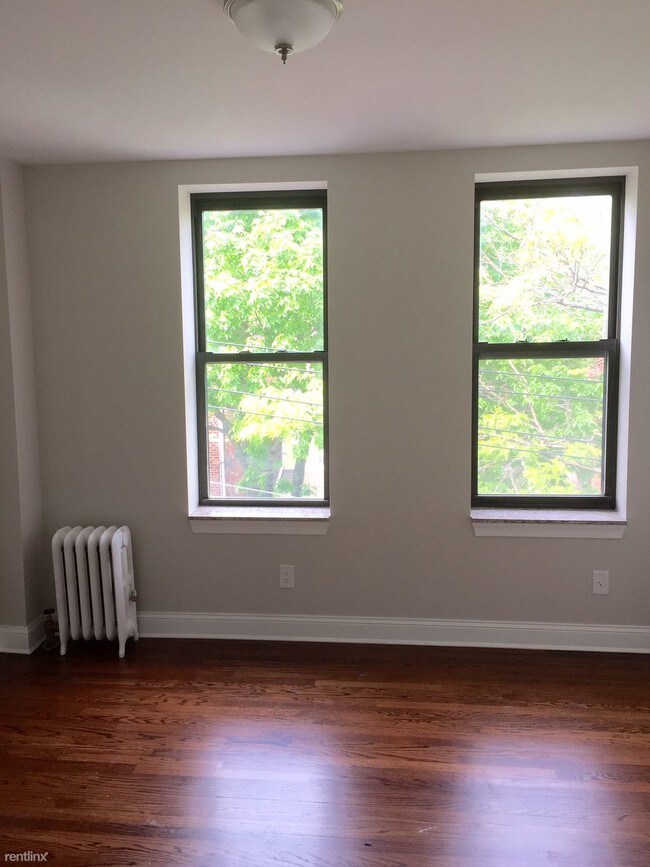 Foto del edificio - 4017 70th St