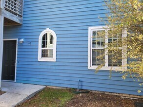 Building Photo - 4220 Wilshire Blvd