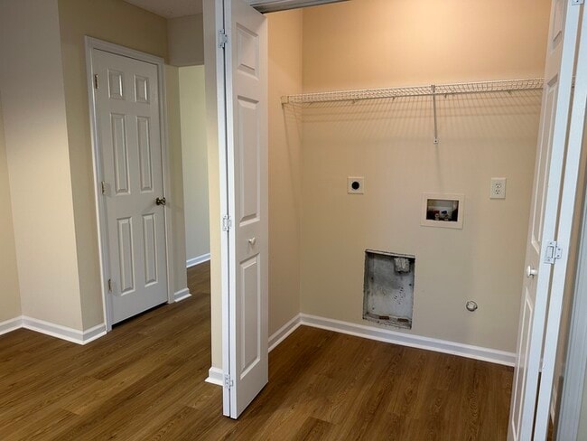 Foto del edificio - Beaufiful Townhouse 2 bed 1.5 bath in Monroe