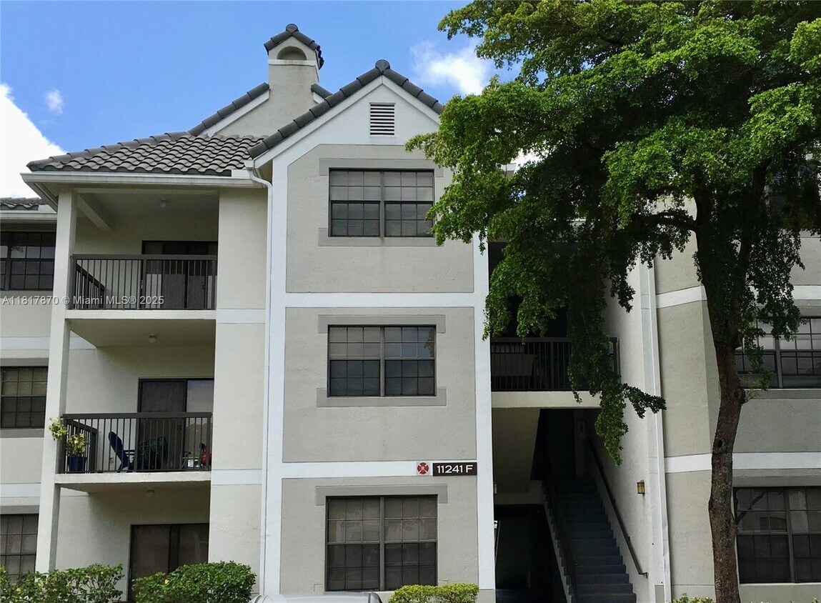 Primary Photo - 11241 W Atlantic Blvd