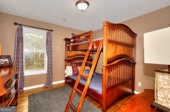Building Photo - 377 E River Bend Dr