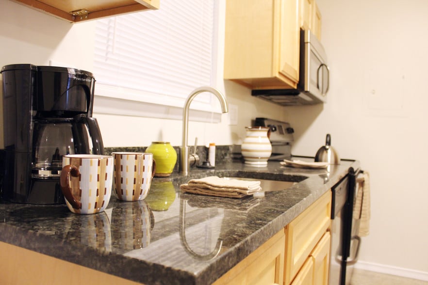 Summit and Birch Hill Apartments Rentals Farmington, CT