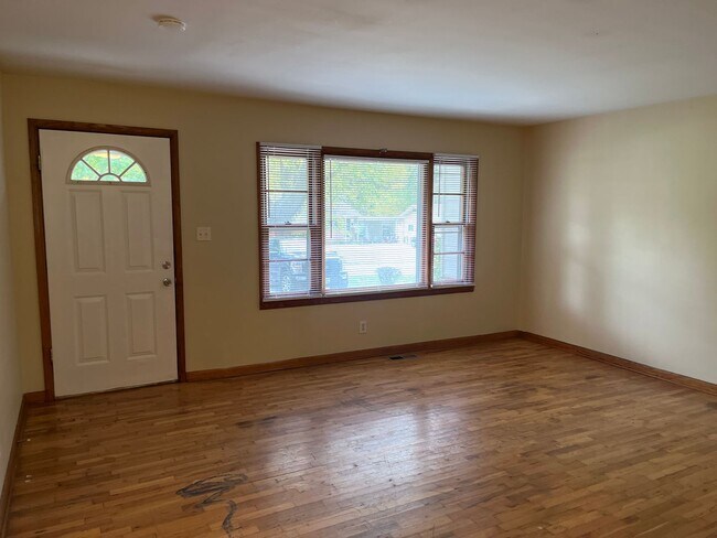 Building Photo - Coming soon 3x1 with a great backyard.