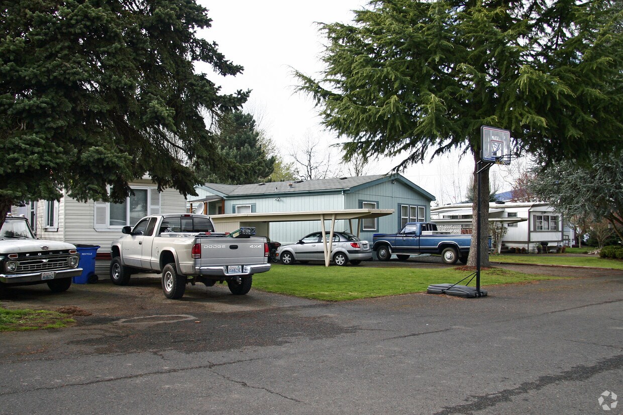 Building Photo - 5718 NE 88th St