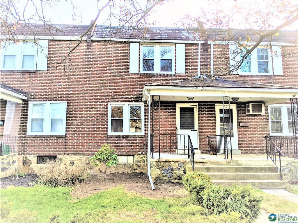 Primary Photo - 703 Spring St