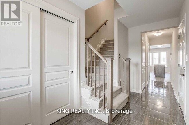 Photo du bâtiment - 126 Monarch St