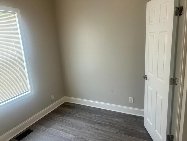 Building Photo - 12208 Prudie Cir