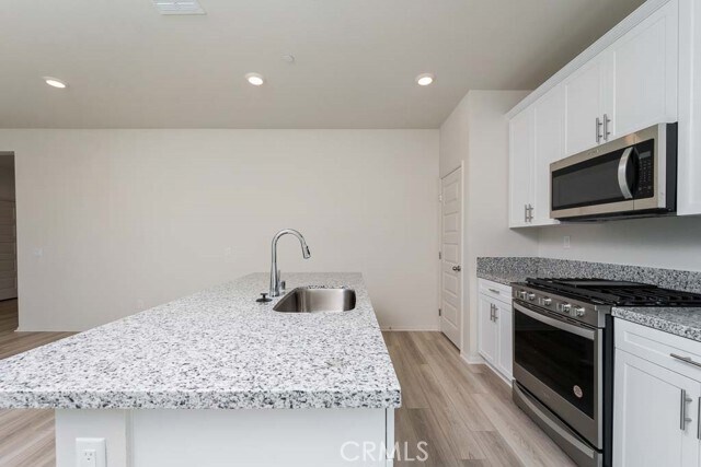 Building Photo - 28255 Ashtree St