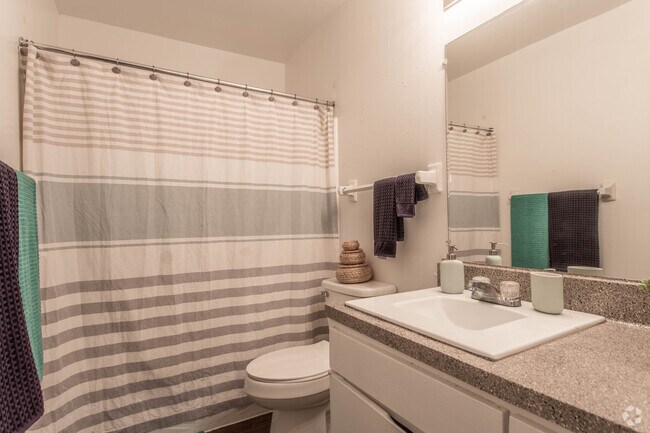 2HAB, 1BA - 828 ft² Premium - Donovan Village Apartments