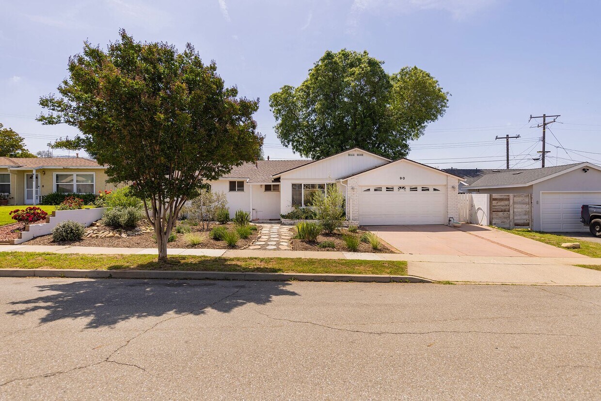 Foto principal - Oak View 3 bedroom 2 bath