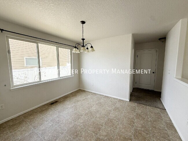 Building Photo - 3392 Hackberry Ln