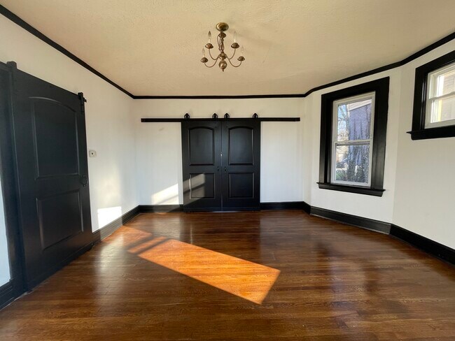 Foto del edificio - 3421 Trimble Ave