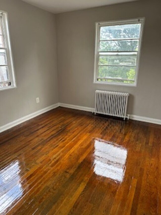 Foto del edificio - 214 Kenilworth Avenue Northeast