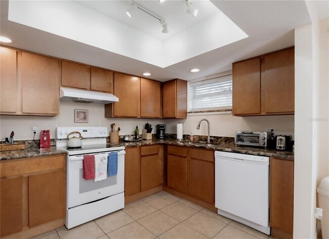 Foto del edificio - 1848 N Washington Ave