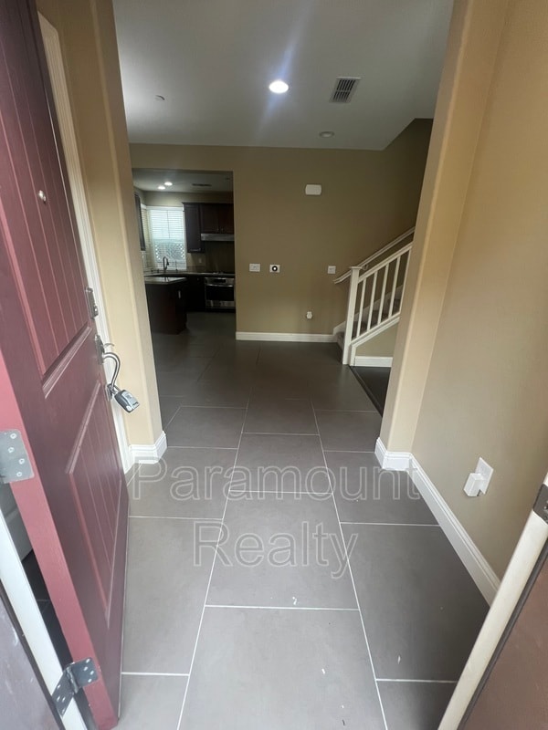 Building Photo - 3203 Vittoria Loop