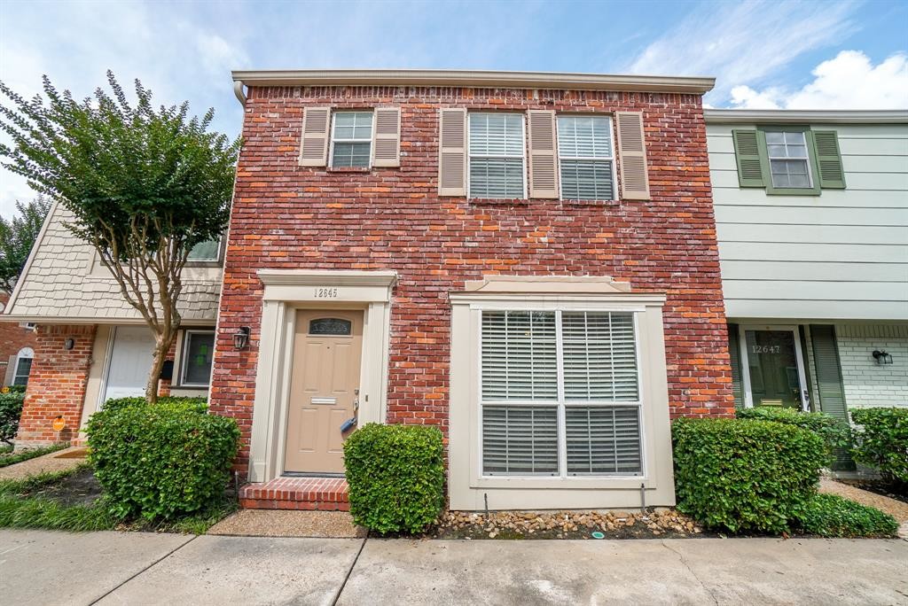 Foto principal - 12645 Rip Van Winkle Dr