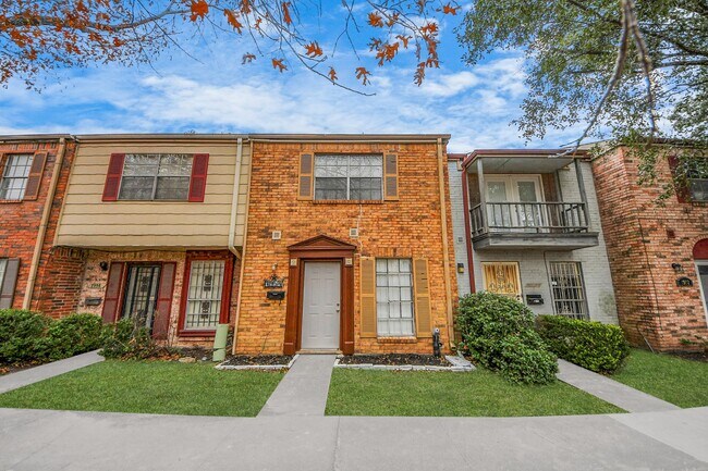 Foto del edificio - 7954 Grove Ridge Dr