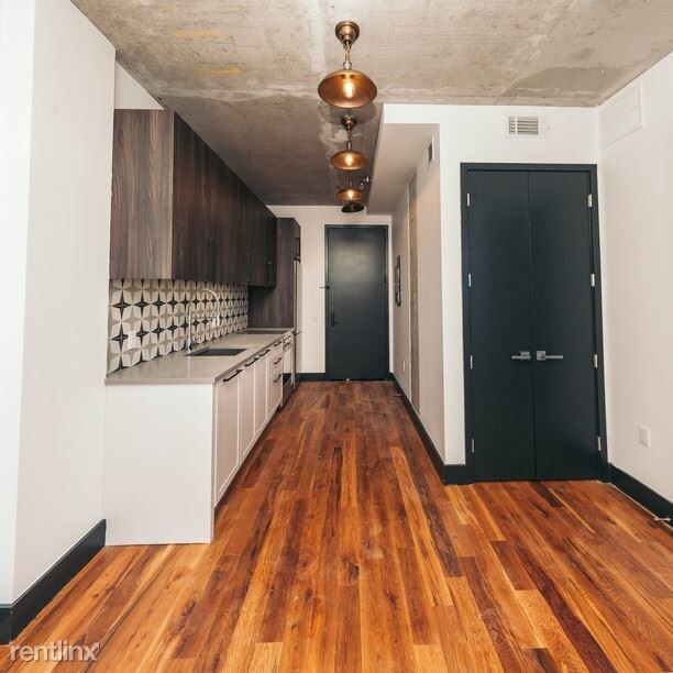Building Photo - 803 Wyckoff Ave