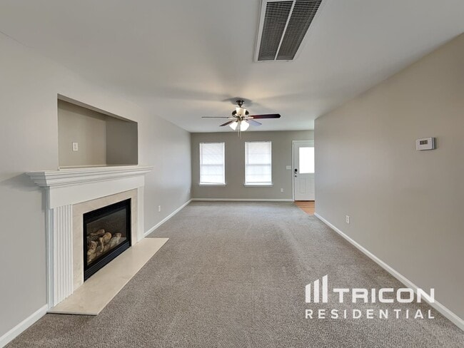 Building Photo - 106 Newport Dr