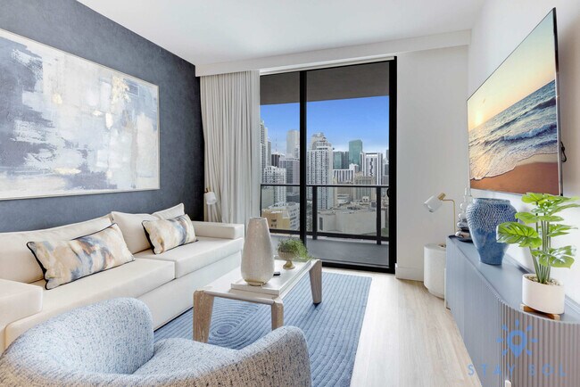 Foto del edificio - 601 NE 1st Ave