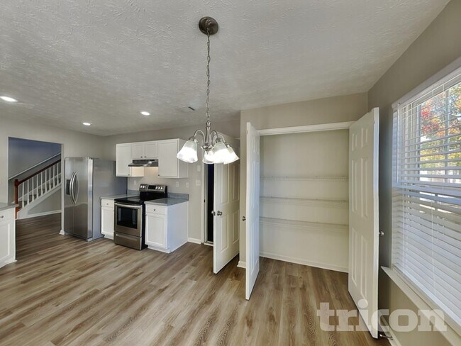 Foto del edificio - 988 Winding Down Way