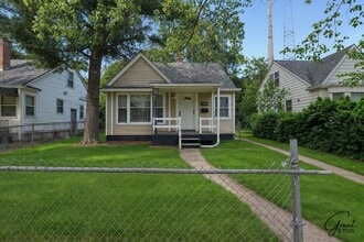 Building Photo - 12245 Fielding St