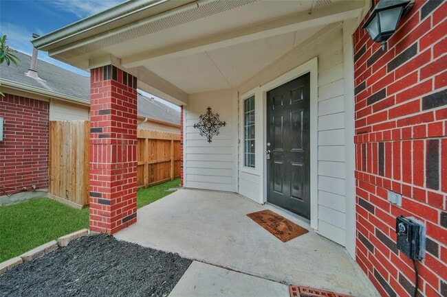 Photo - 1427 Hade Falls Ln House