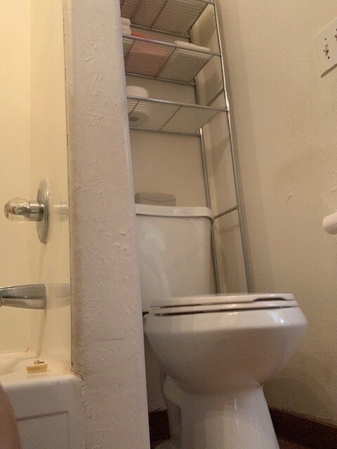 Foto del edificio - 368 Ruxton Ave