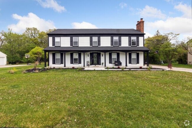 Building Photo - 5242 Cedarhurst Dr