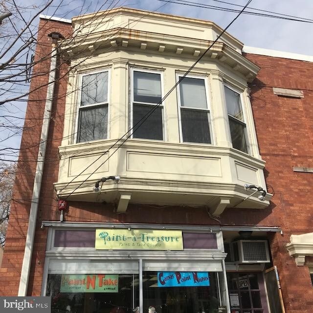 Building Photo - 615 STATION Ave