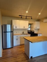 Building Photo - 53 Sandia Haven Dr