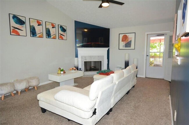 Foto del edificio - 2176 Cold Springs Cir